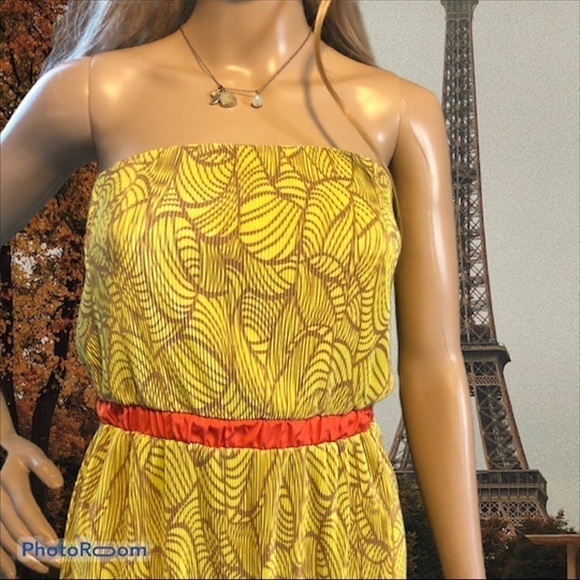 Francesca’s Abstract Strapless Dress. NWT - Picture 2 of 7